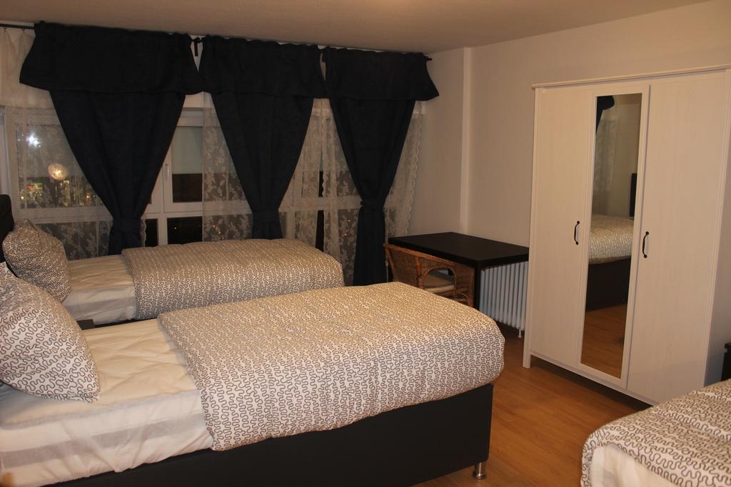 Hotel Garni Emir Colónia Quarto foto